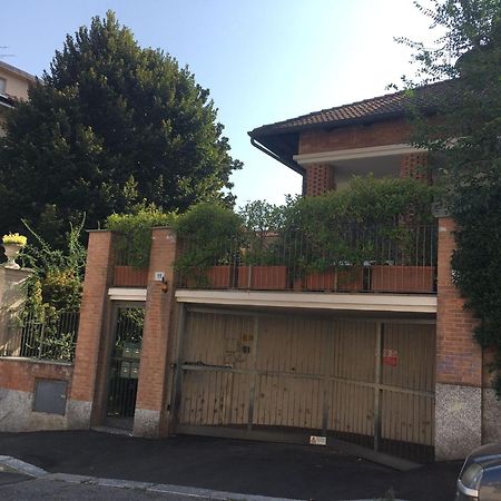 Appartamentino Autonomo Zona Gran Madre Di Dio Turin Bagian luar foto